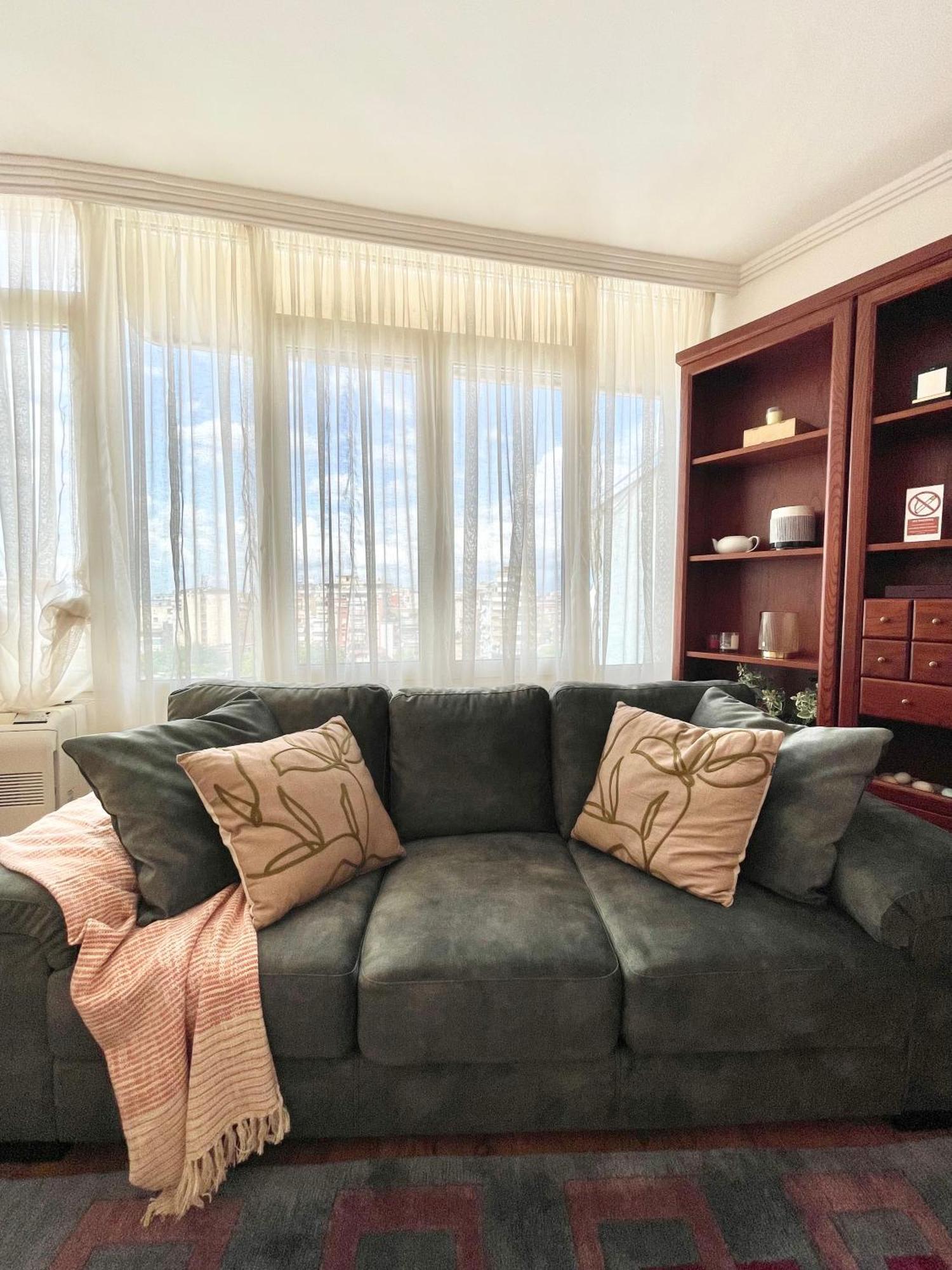 Metro Suites Tirana Habitación foto